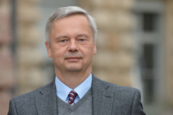Prof. Dr. Christian Thomsen