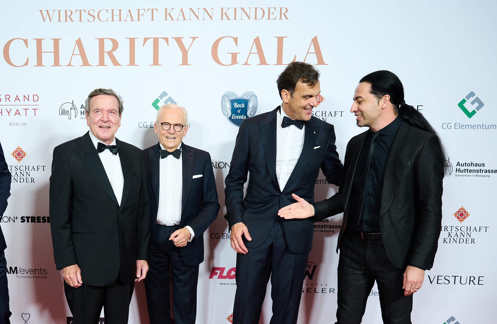 Comedian Bülent Ceylan, Christoph Gröner, Dr. Rüdiger Grube und Bundeskanzler a. D. Gerhard Schröder