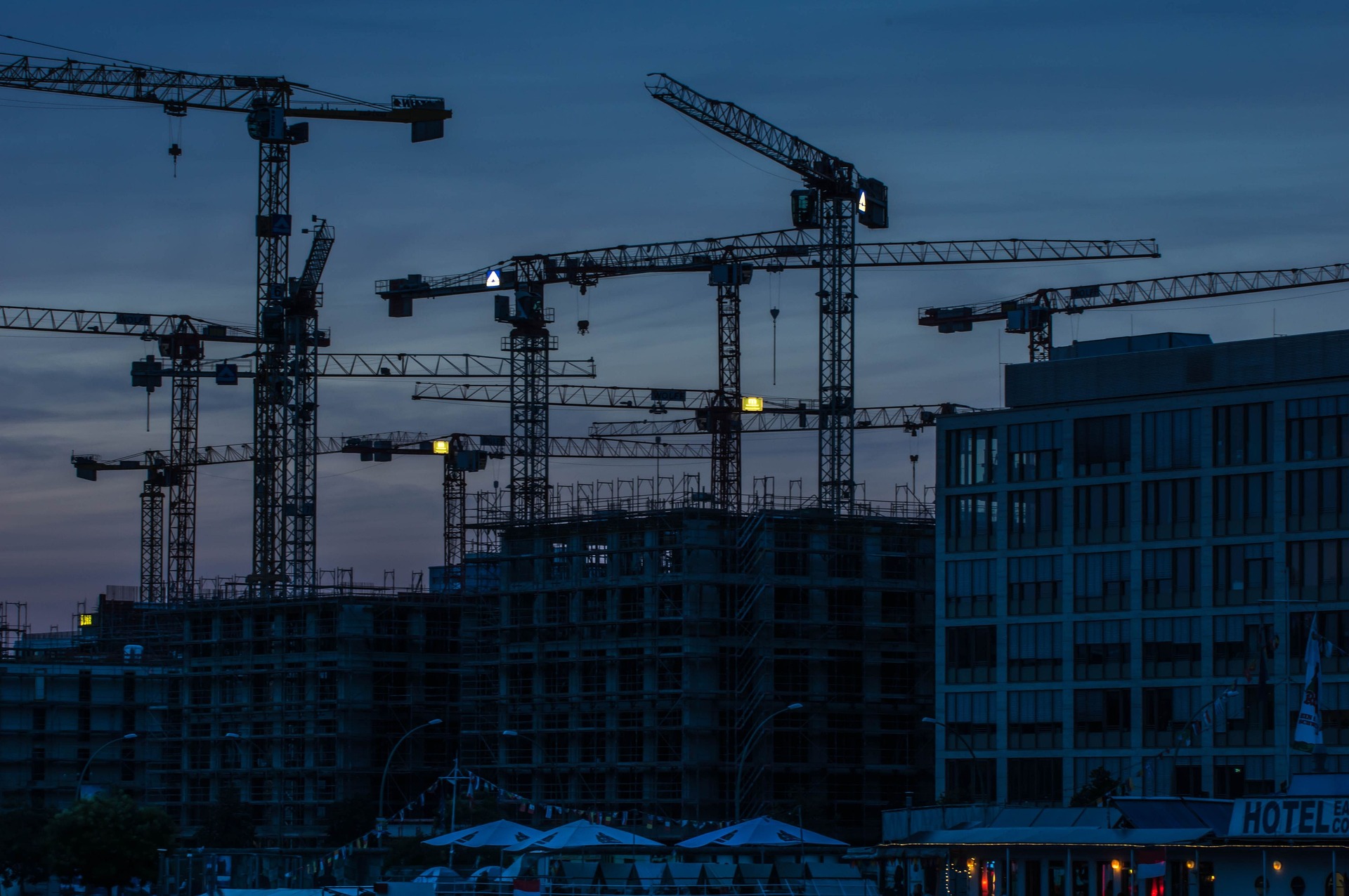 Ostdeutscher Wohnungsbau brach 2022 stark ein