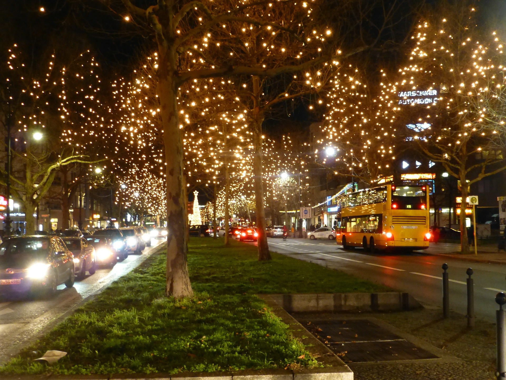 Weihnachtsbeleuchtung am Kurfürstendamm